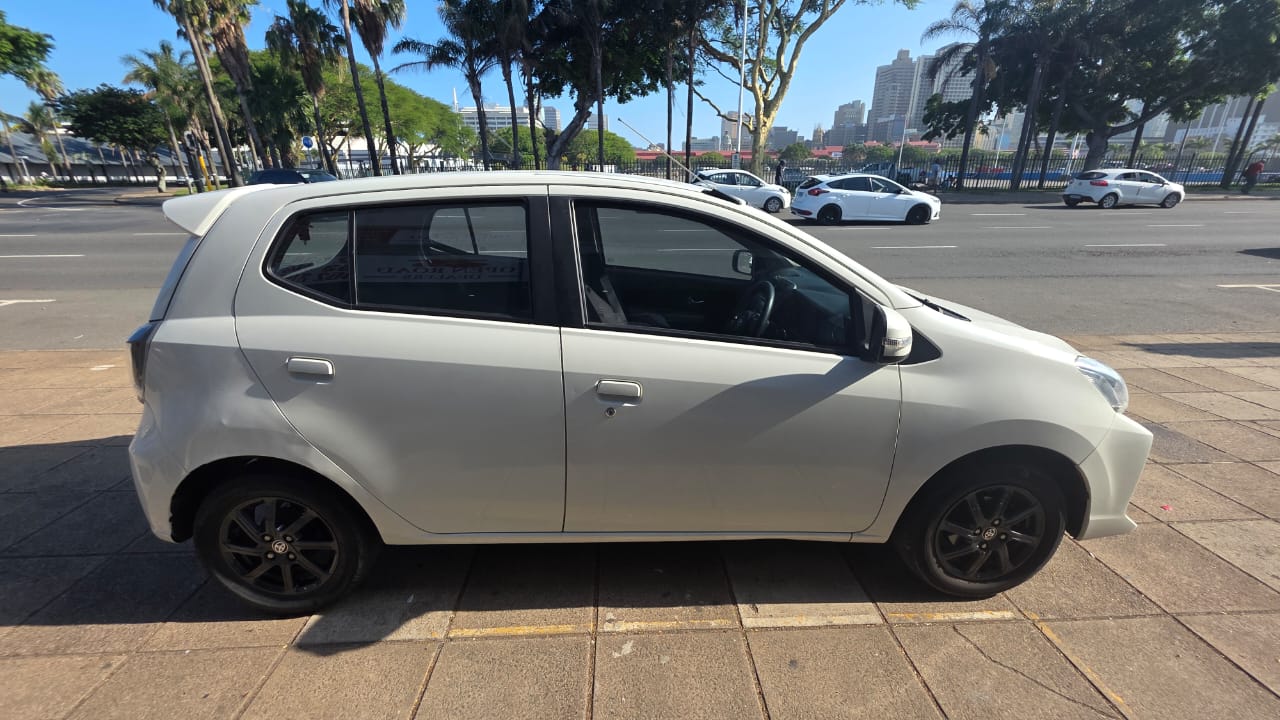 
								2022 Toyota Agya 1.0 full									