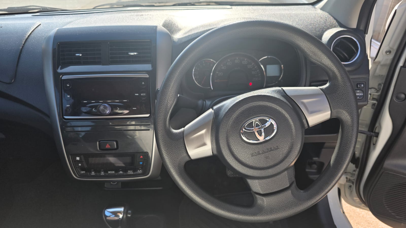 
								2022 Toyota Agya 1.0 full									