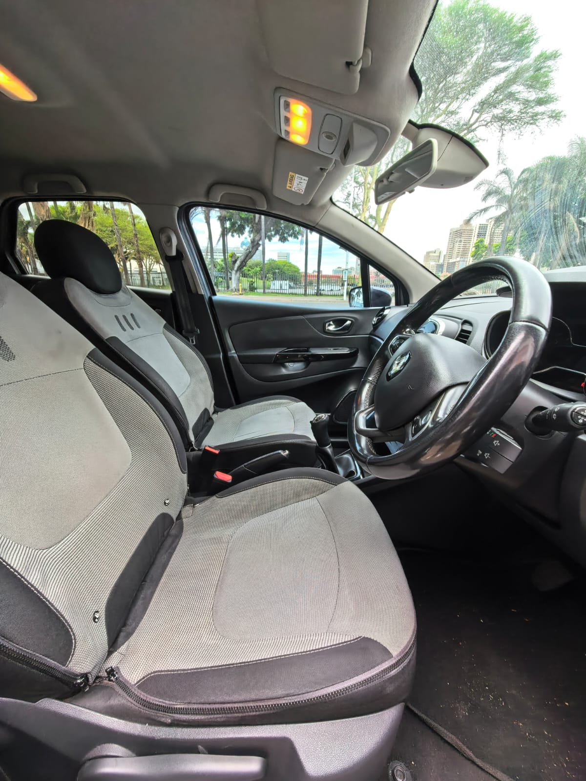 
								2017 Renault Captur 1.5 dCi Dynamique full									