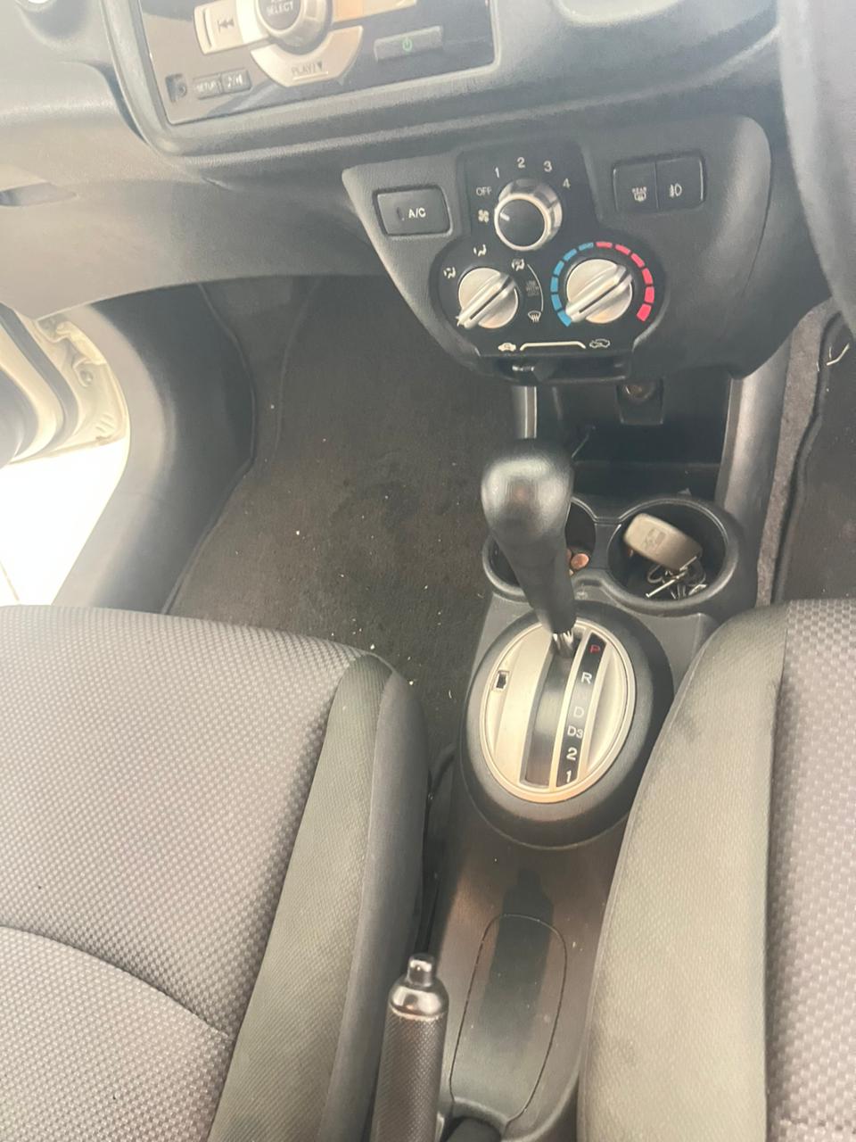 
								2015 Honda Brio 1.2 Comfort full									