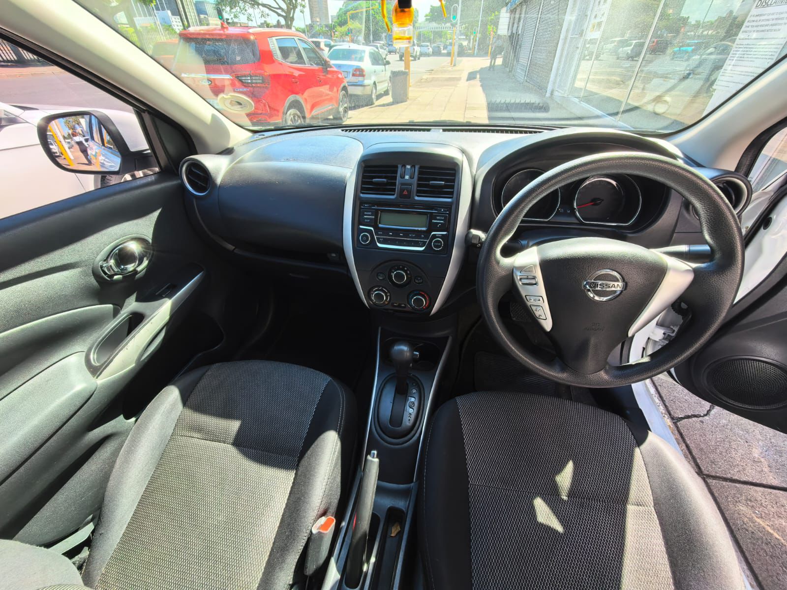 
								2021 Nissan Almera 1.5i full									