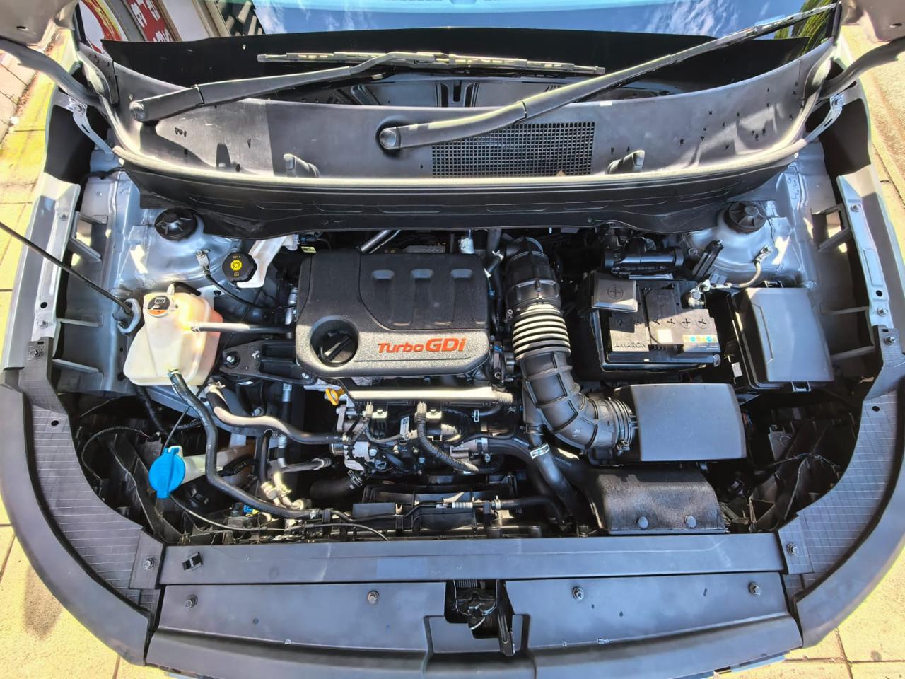 
								2023 Hyundai Venue 1.0 TGDI N-Line DCT full									