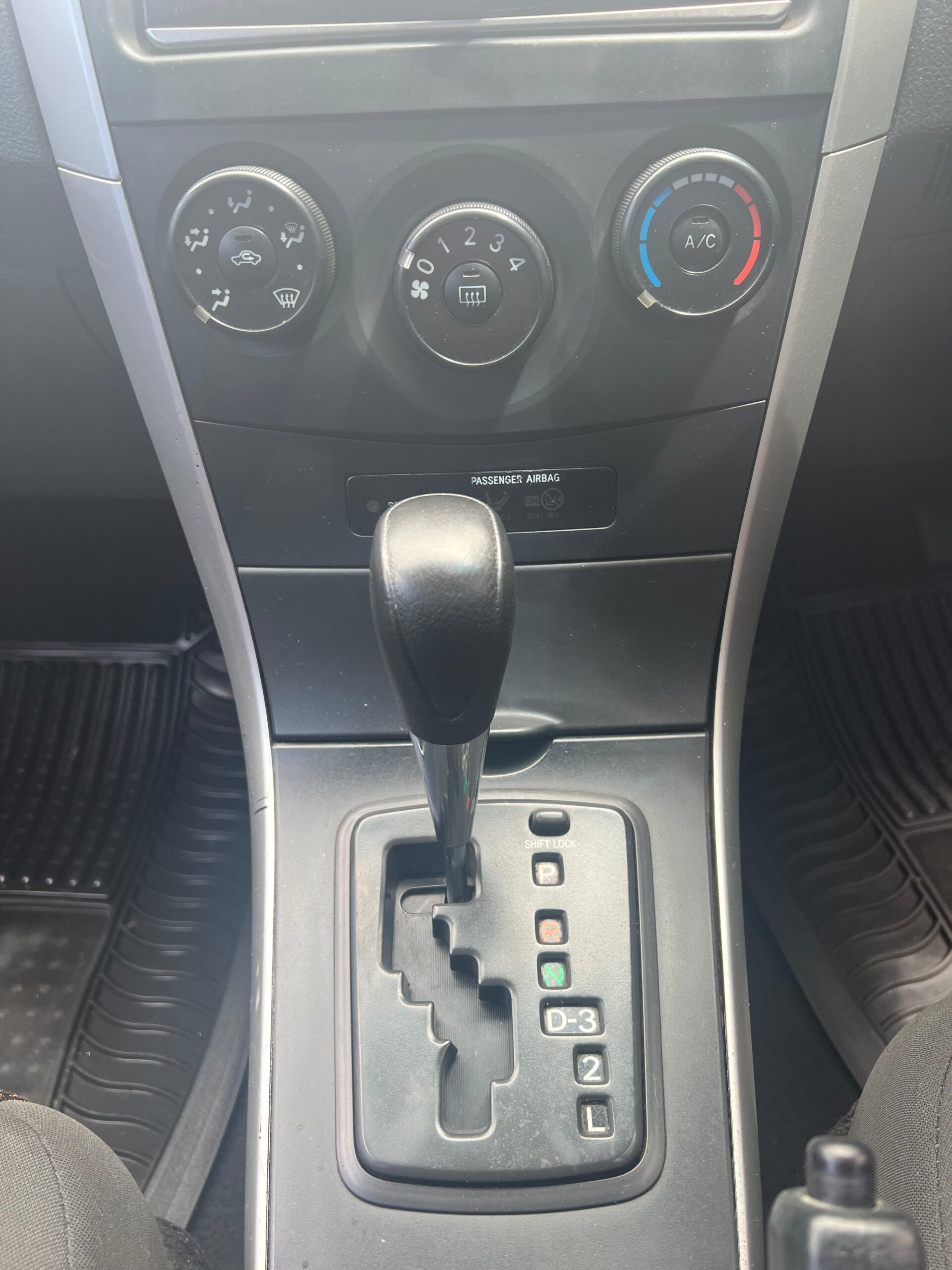 
								2019 Toyota Corola 1.6 Quest full									