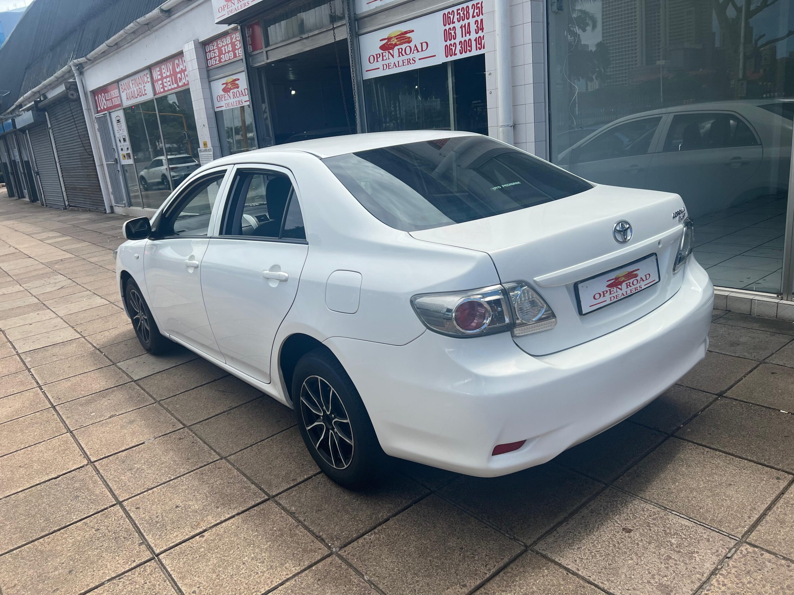
								2019 Toyota Corola 1.6 Quest full									