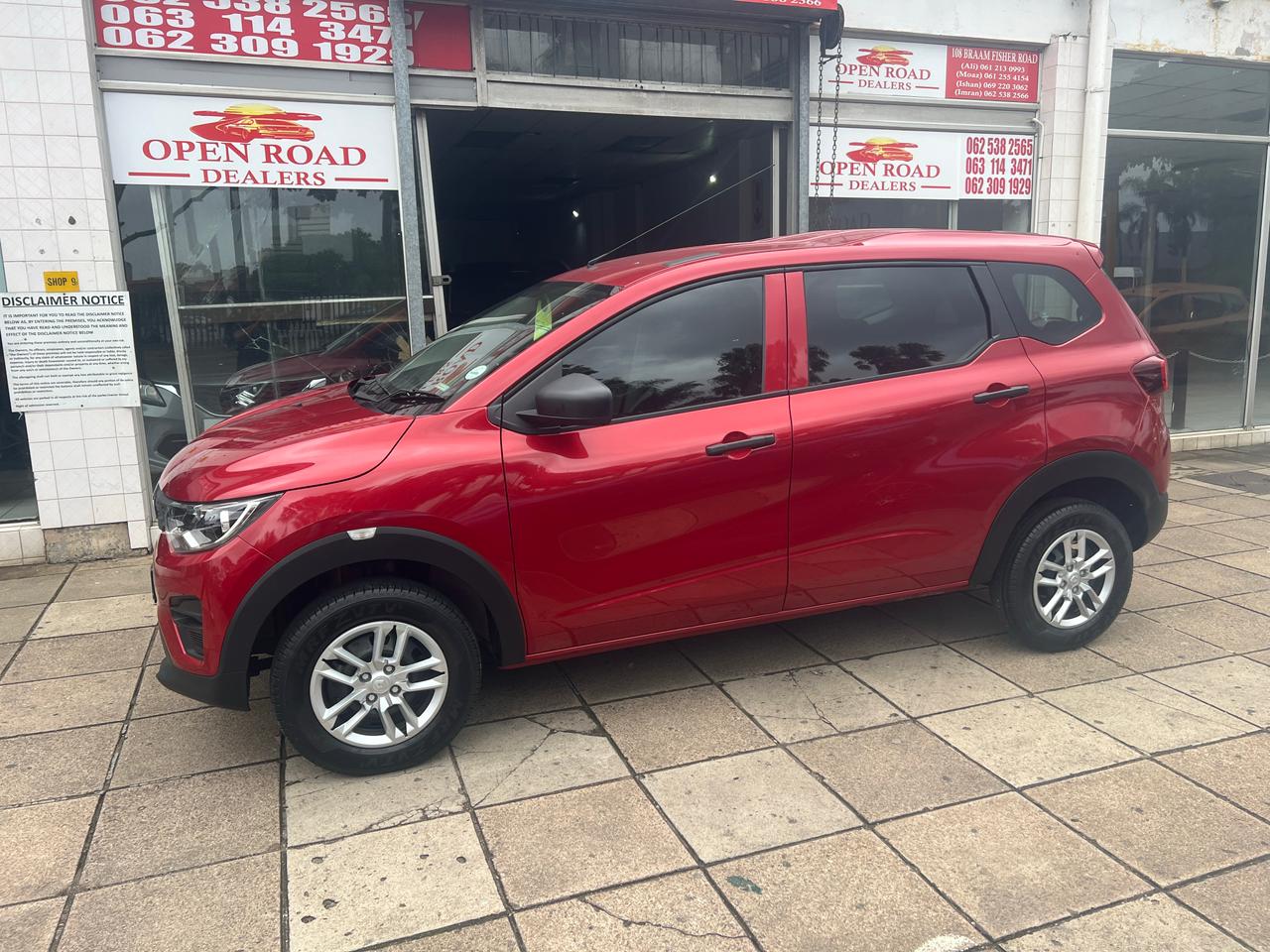 
								2025 Renault Triber 1.0 Dynamic full									