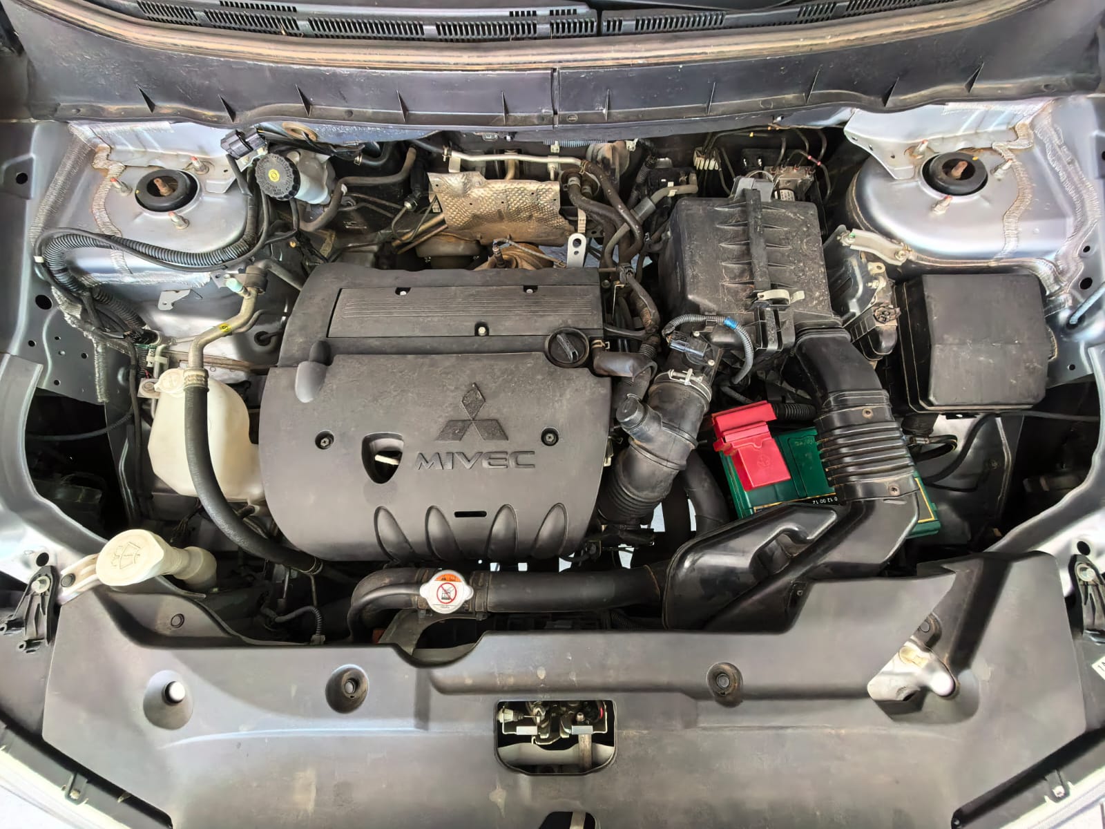 
								2015 Mitsubishi ASX 2.0 GL full									